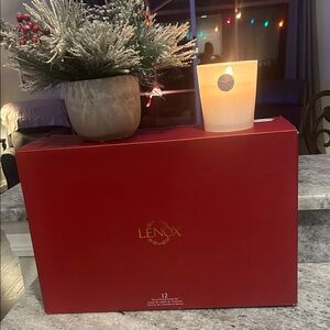 Brand new Lenox Snow Day China